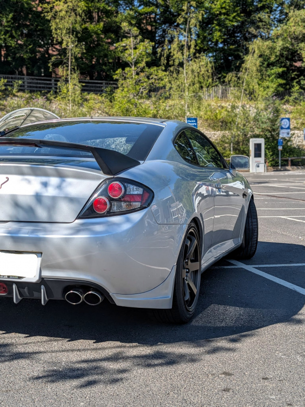 Black Stag Rear Spats - Hyundai Coupe SIII